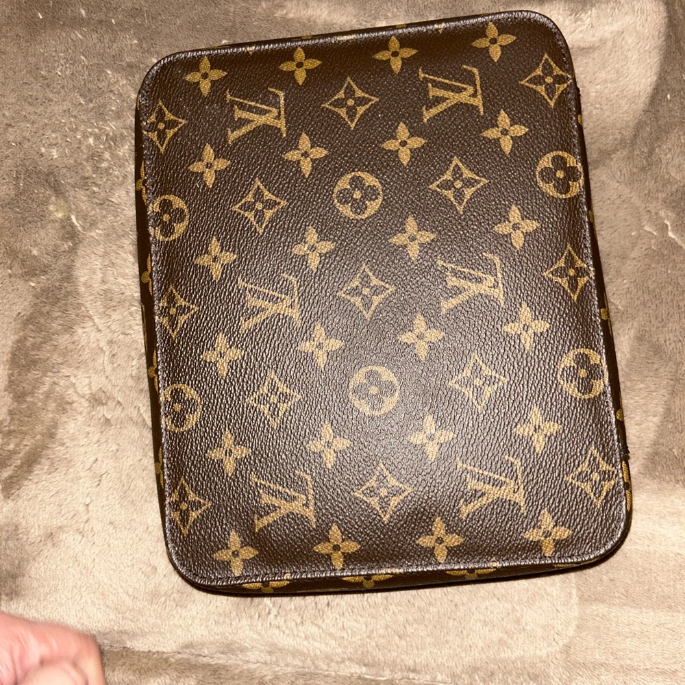 Louis Vuitton Brown Monogram Men's Bag - Picture 2 of 6